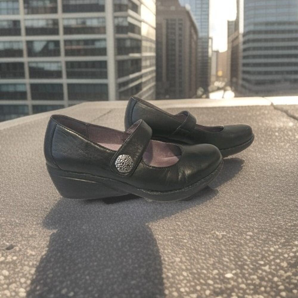 Dansko Mary Jane Leather Shoes Womens 38/7.5 Hook & Loop Black